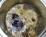 A picture of step 1 of Karak chai.