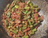 A picture of step 8 of Bhindi Karahi.