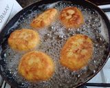 Foto del paso 6 de la receta: Bombitas de papa rellenas con carne y queso