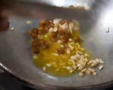ராகி லட்டு (Ragi laddu) ரெசிபி ஸ்டேப் 2 புகைப்படம்