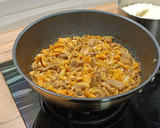 Foto del paso 8 de la receta: Wok de lomo de cerdo con piña en salsa de cítricos al achiote