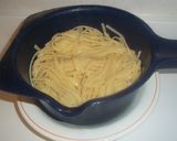 Foto del paso 9 de la receta: Espaguetis con salmón y champiñones