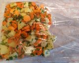 Sütőzacskóban sült csirkemell zöldségekkel (diétás) recept fázis 3 fotója