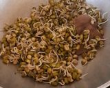 A picture of step 2 of Mung Bean Sprout Chat.