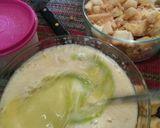 Foto langkah ke 4 dari resep BreadPuding Apel Nougat Pandan dan saus pandan.