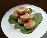 Foto langkah ke 7 dari resep Bakpia teflon/roti jadul isi unti kelapa.