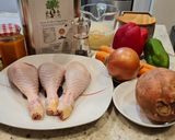 Foto del paso 1 de la receta Jamoncitos de pollo guisados con boniato y tomate