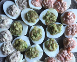 Foto del paso 17 de la receta: Huevos rellenos de tres sabores