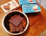 Tartufini al cioccolato cremoso alcuni con rhum passaggio 1 foto