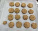 Foto del paso 5 de la receta: Galletas crujientes de quinoa y avena con chocolate 🍪