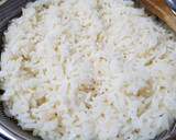 Foto del paso 4 de la receta: Huevos con arroz blanco, chistorra y panceta😋