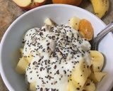 Foto del paso 2 de la receta: Ensalada de frutas c yogurt y semillas
