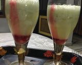 A picture of step 5 of Litchi lemonade with rose syrup.