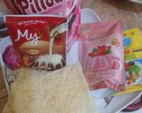 Foto langkah ke 1 dari resep K-Berry Bunhong Myeon Jar (Puding Bihun Strawberry).