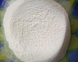 A picture of step 1 of Cabbage Pie.