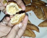 A picture of step 3 of Suji mawa gujiya.