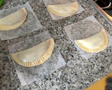 Foto del paso 4 de la receta: Empanadillas de atún y huevo cocido