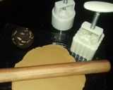 Foto langkah ke 15 dari resep Traditional Mooncake Baked.