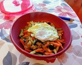 Foto del paso 4 de la receta Variado de verduras con huevos fritos