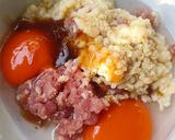 รูปขั้นตอนการทำที่ 1 ของ ไข่เจียวหมูสับใส่เต้าหู้ไข่ / เมนูเด็ก