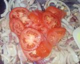 صورة لخطوة 2 من وصفة شاورما بالبصل والطماطم😋🥘