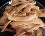 थ्री शेप नमकपारे (काजू शेप, मिनी नमकपारे, लम्बे नमकपारे)(three shape namakpare recipe in hindi) रेसिपी चरण 9 फोटो