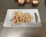 A picture of step 1 of Shiitake Mushroom and Beef Fry.