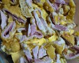 Une image de l'étape 5 de Gratin de pommes de terre rissolées aux morceaux de cordon bleu et sa béchamel.