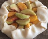 Őszibarackos galette recept fázis 6 fotója