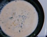 Foto del paso 3 de la receta: Salsa de crema al verdeo fácil