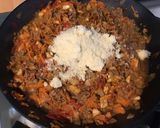 Une image de l'étape 3 de Aubergine XXL farcie au bœuf, légumes et parmesan.