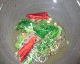 சின்ன வெங்காயம் தேங்காய் சட்னி(COCONUT CHUTNEY RECIPE IN TAMIL) ரெசிபி ஸ்டேப் 3 புகைப்படம்