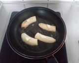 Foto langkah ke 2 dari resep Nøgen Friturestegte Bananer.