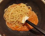 Une image de l'étape 6 de Pâtes Mozzarella Tomates.