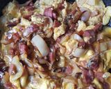 Tojásrántotta gazdagon recept fázis 4 fotója