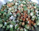 A picture of step 2 of Bhindi.