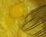 Foto langkah ke 4 dari resep (218) Cheese Custard Muffin (empuk).
