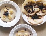 A picture of step 6 of Banana Choco Chips Pancakes.