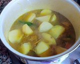 Foto del paso 5 de la receta: Pollo estofado a la cúrcuma con zanahorias y patatas