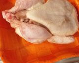 صورة لخطوة 1 من وصفة دجاج معمر بالأرز في الفرن🍚🐓
