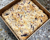 Foto del paso 7 de la receta: 🥧 Torta de Alemana de Ciruelas (Pflaumen Streuselkuchen) - Kuchen de ciruelas frescas 🥧 sin amasar