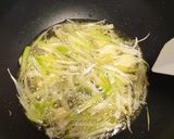 Foto langkah ke 1 dari resep Kkanpunggi (깐풍기).