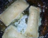 A picture of step 4 of Bread rolls.