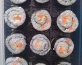 Foto langkah ke 2 dari resep Simple sushi.