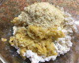Foto del paso 2 de la receta: Tortitas 🥞 de Requesón y plátano al horno