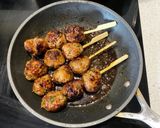 A picture of step 6 of Tsukune (Japanese style turkey meatballs).