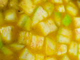 Labu Air Kuah Kuning dengan Lontong