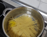 Foto del paso 1 de la receta: Tallarines con jamón, alcachofas y soja