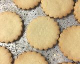 Foto del paso 3 de la receta: Masitas secas (sin manteca)
