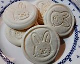 A picture of step 8 of Sequilhos de Brasil (Brazilian Cornstarch Cookies).